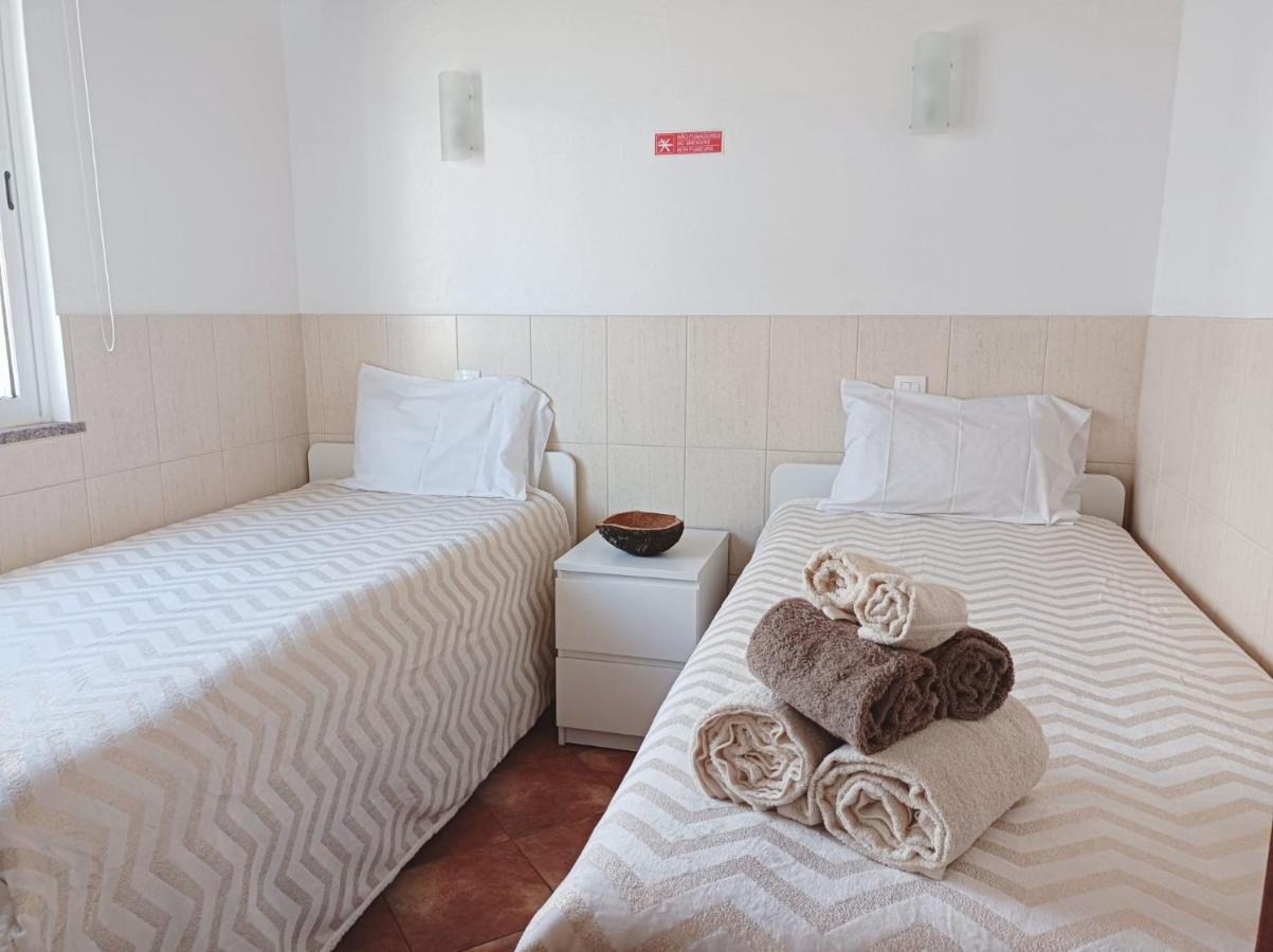Casa Ponto De Encontro Villa Almodovar Ngoại thất bức ảnh